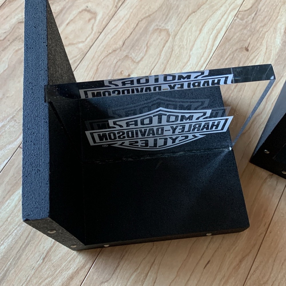 Harley Davidson set of bookends black and acrylic design - Picture 3 of 14